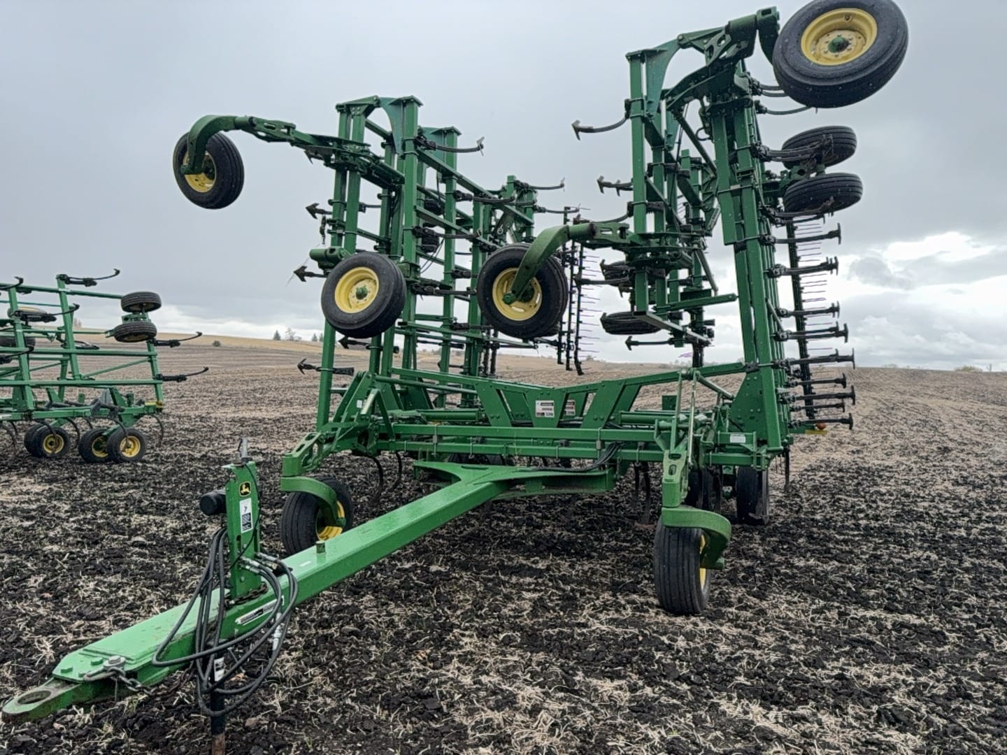 John Deere 2210 Equipment Image0