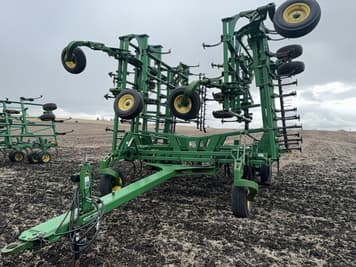Main image John Deere 2210