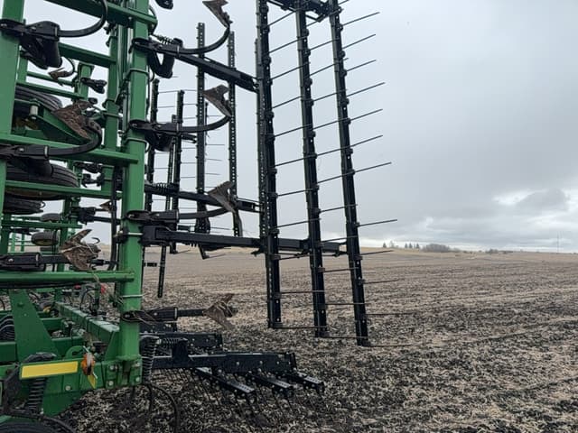 Image of John Deere 2210 equipment image 4