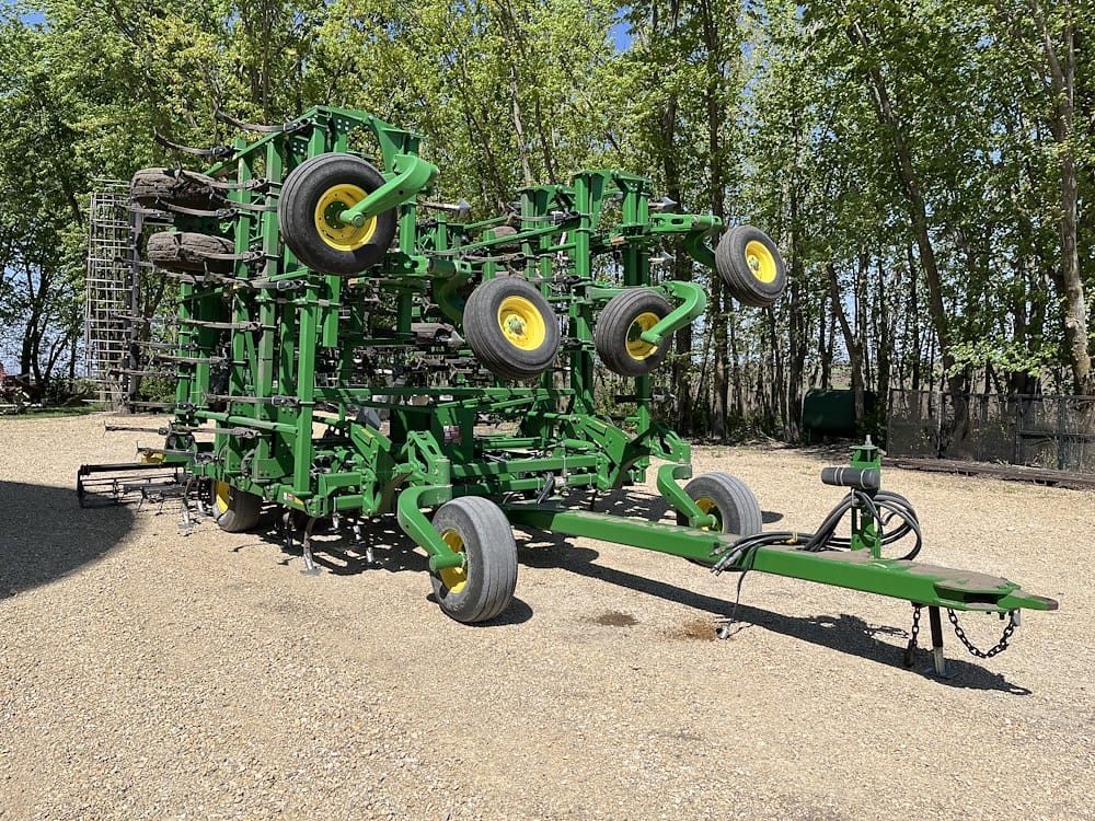 2013 John Deere 2210 Equipment Image0