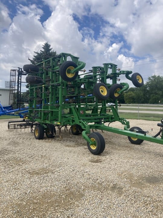 2013 John Deere 2210 Equipment Image0