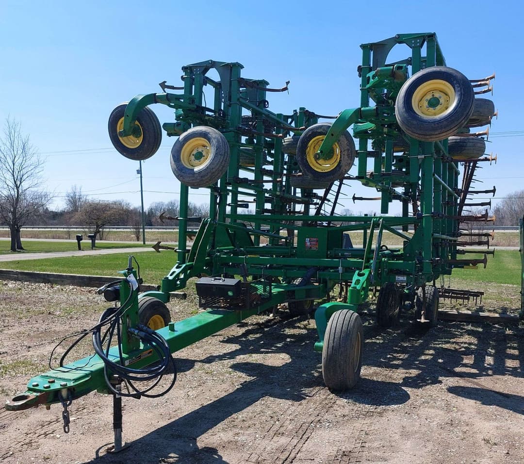 Image of John Deere 2210 Primary image