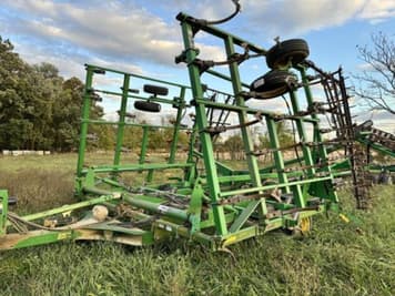 Main image John Deere 2210