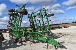 John Deere 2210 Image