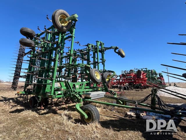 Image of John Deere 2210 equipment image 2