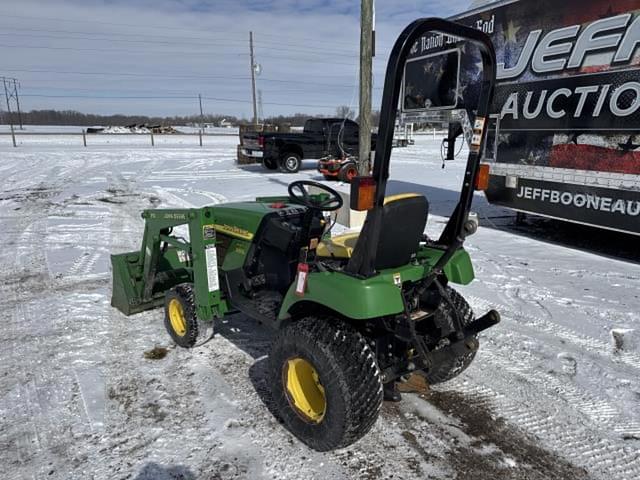 Image of John Deere 2210 equipment image 1