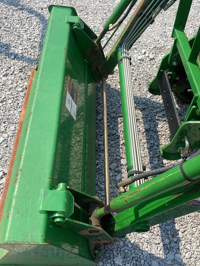 Image of John Deere 2210 equipment image 4