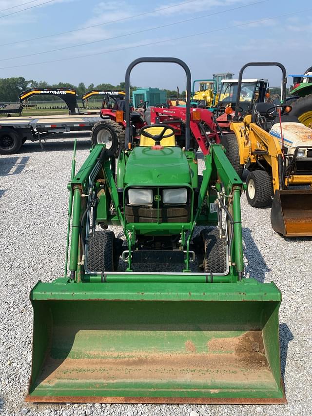 Image of John Deere 2210 equipment image 1