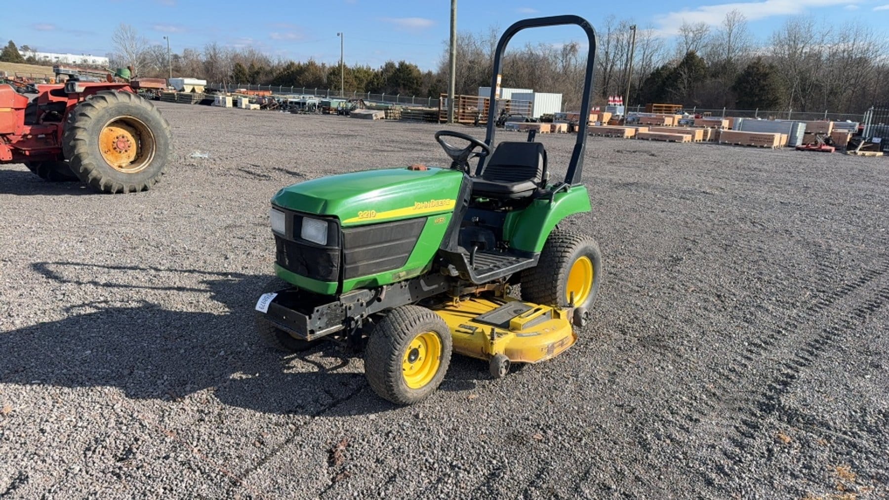 John Deere 2210 Equipment Image0
