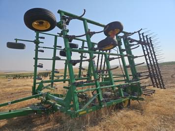 Main image John Deere 2210L