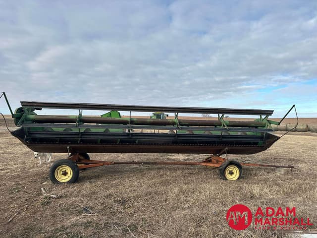 Image of John Deere 222 equipment image 2