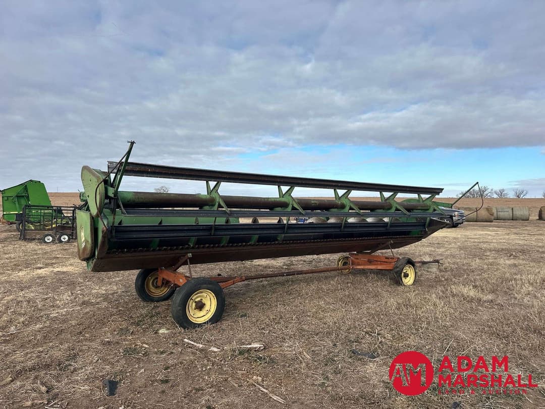 Image of John Deere 222 Primary image