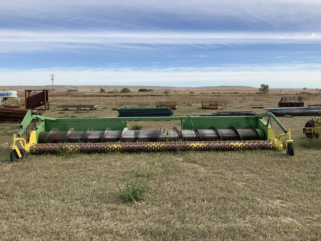 Image of John Deere 222 Primary image