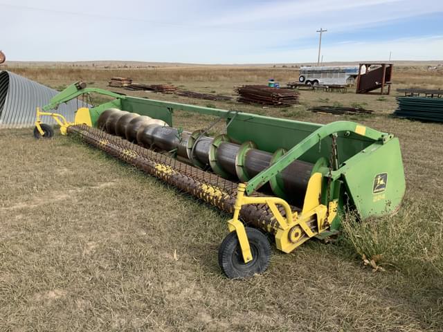 Image of John Deere 222 equipment image 3