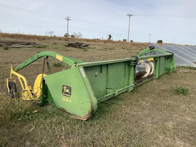 Image of John Deere 222 equipment image 4