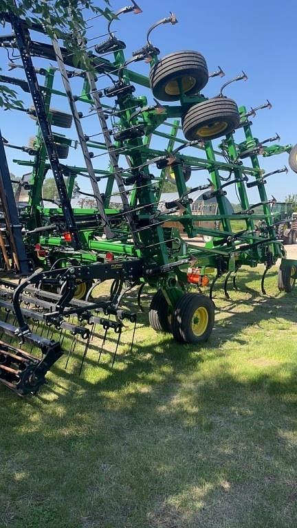 Image of John Deere 2230FH equipment image 3