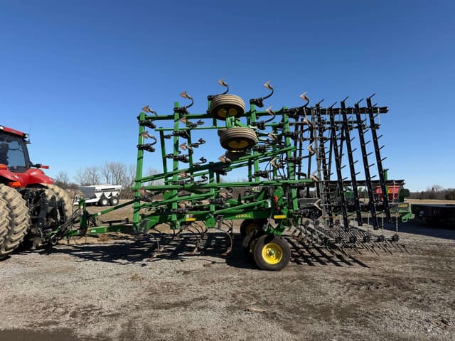 Image of John Deere 2230LL equipment image 1