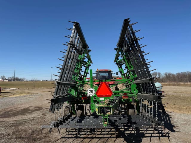 Image of John Deere 2230LL equipment image 3