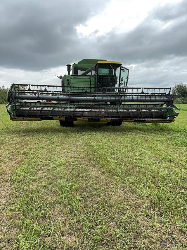 Image of John Deere 224 equipment image 1