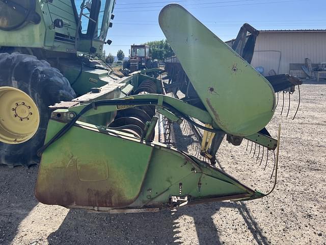 Image of John Deere 224 equipment image 4