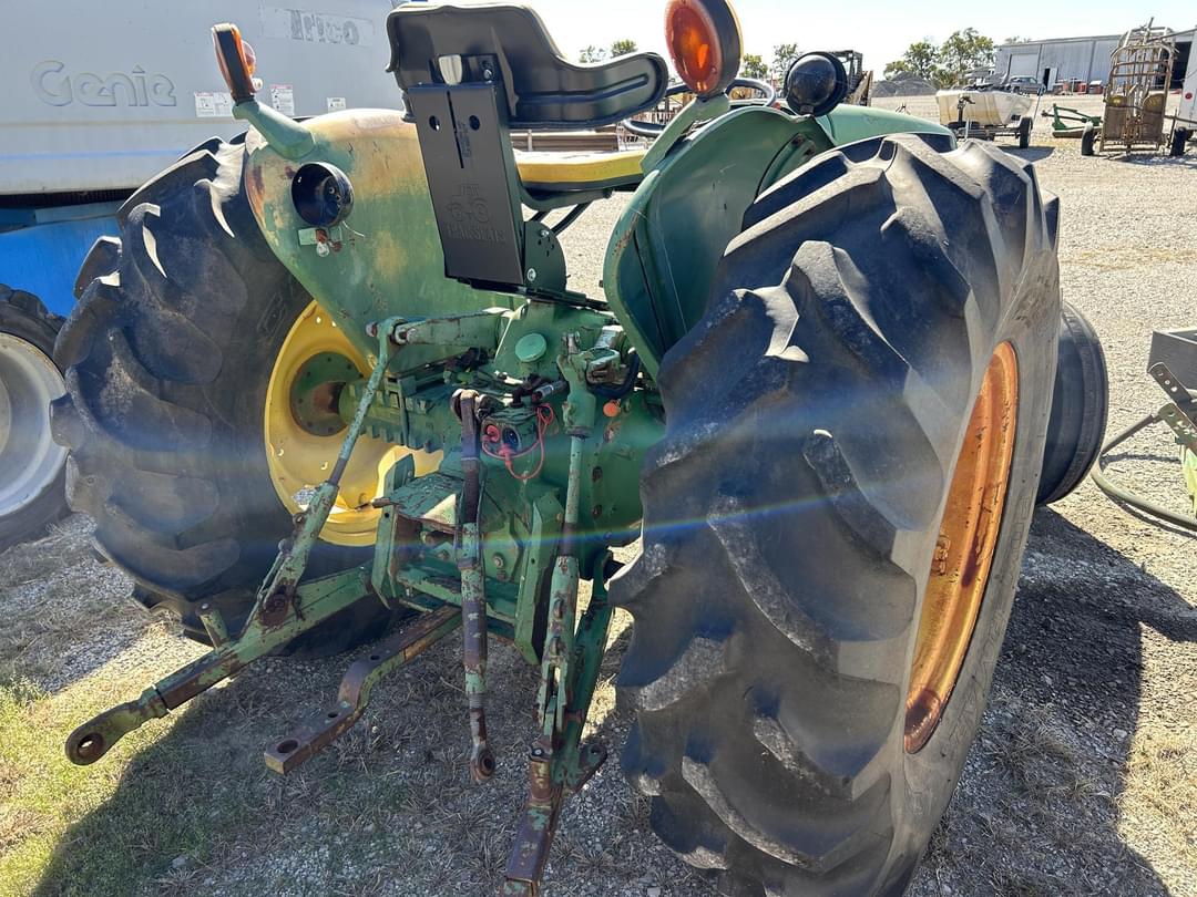 Image of John Deere 2240 Image 1