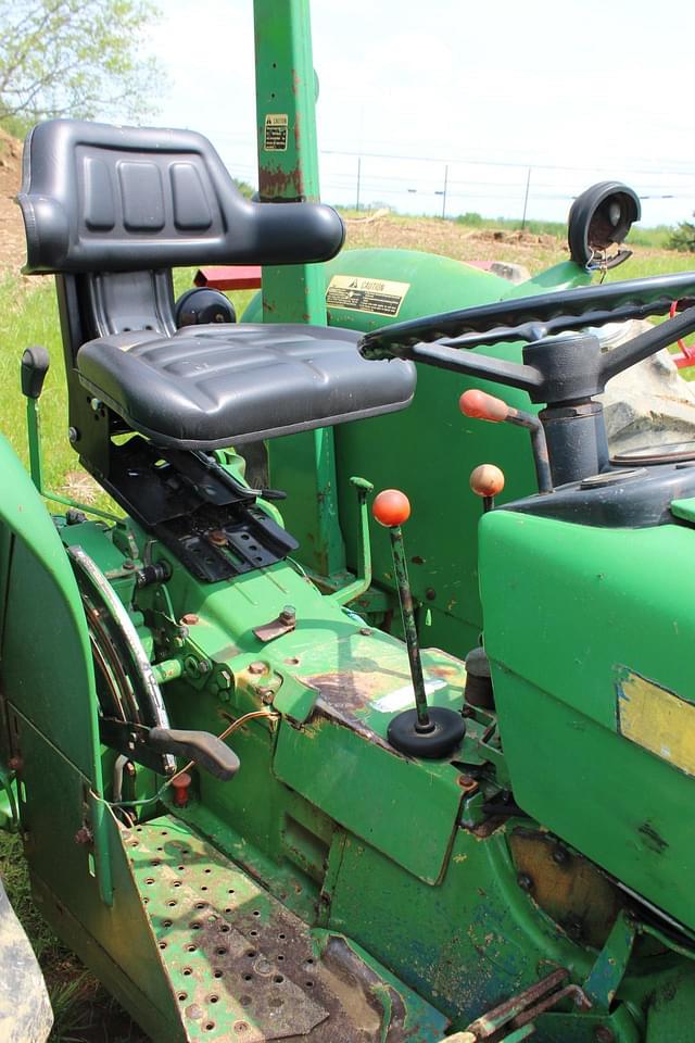 Image of John Deere 2240 equipment image 4