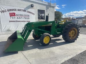 John Deere 2240 Image
