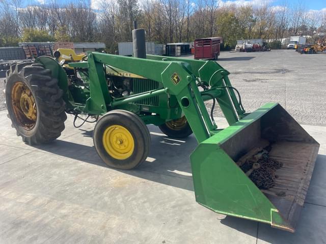 Image of John Deere 2240 equipment image 3