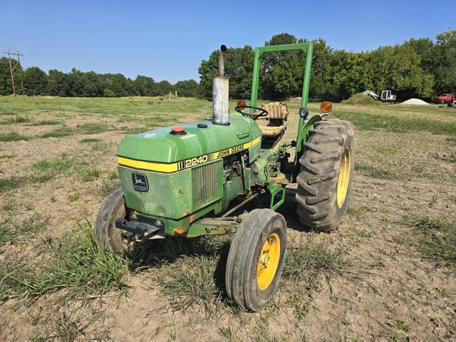 Image of John Deere 2240 equipment image 1