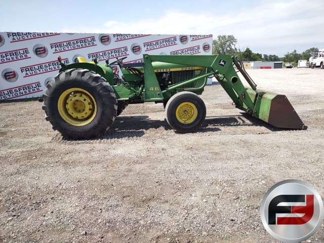 Image of John Deere 2240 equipment image 3