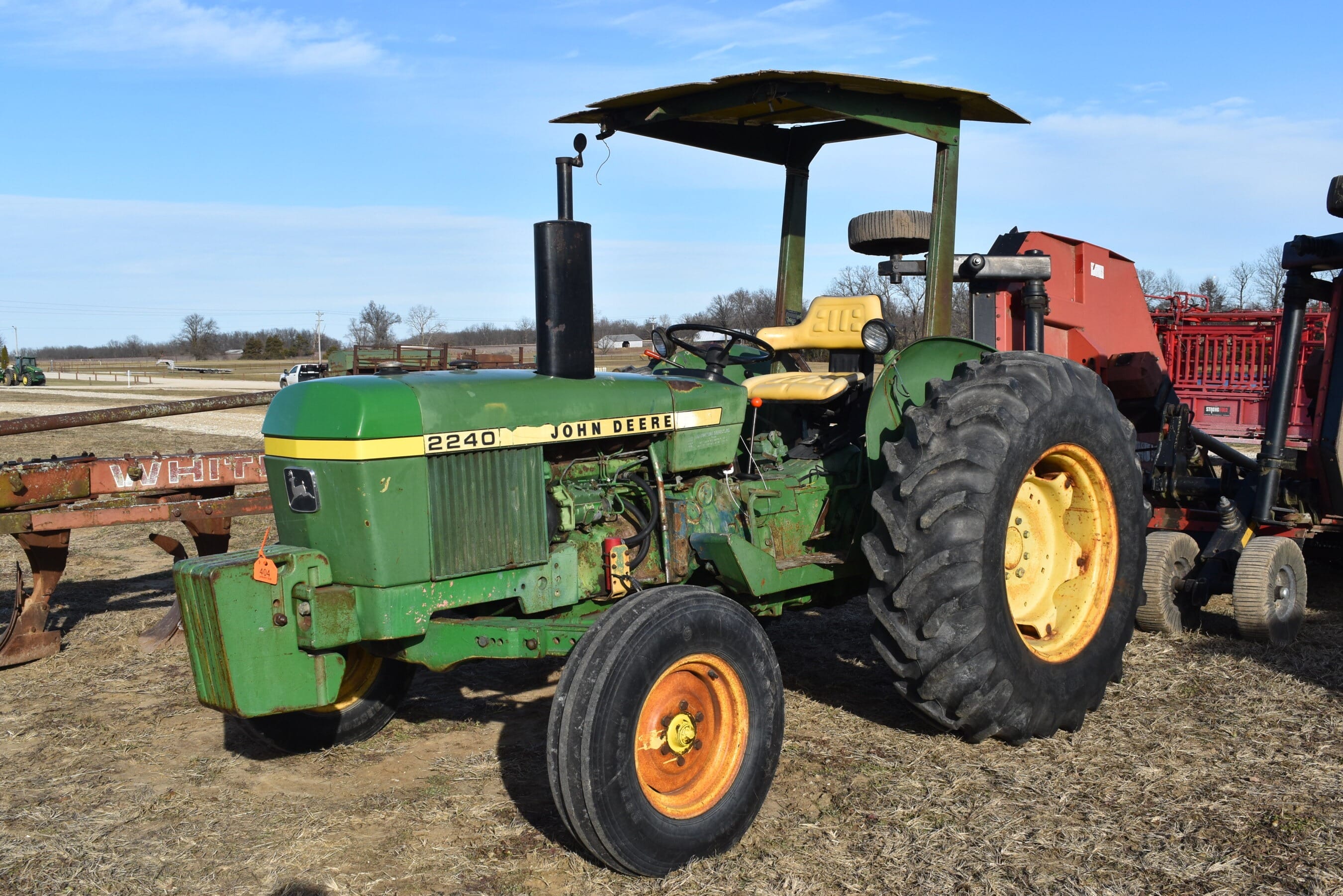 John Deere 2240 Equipment Image0