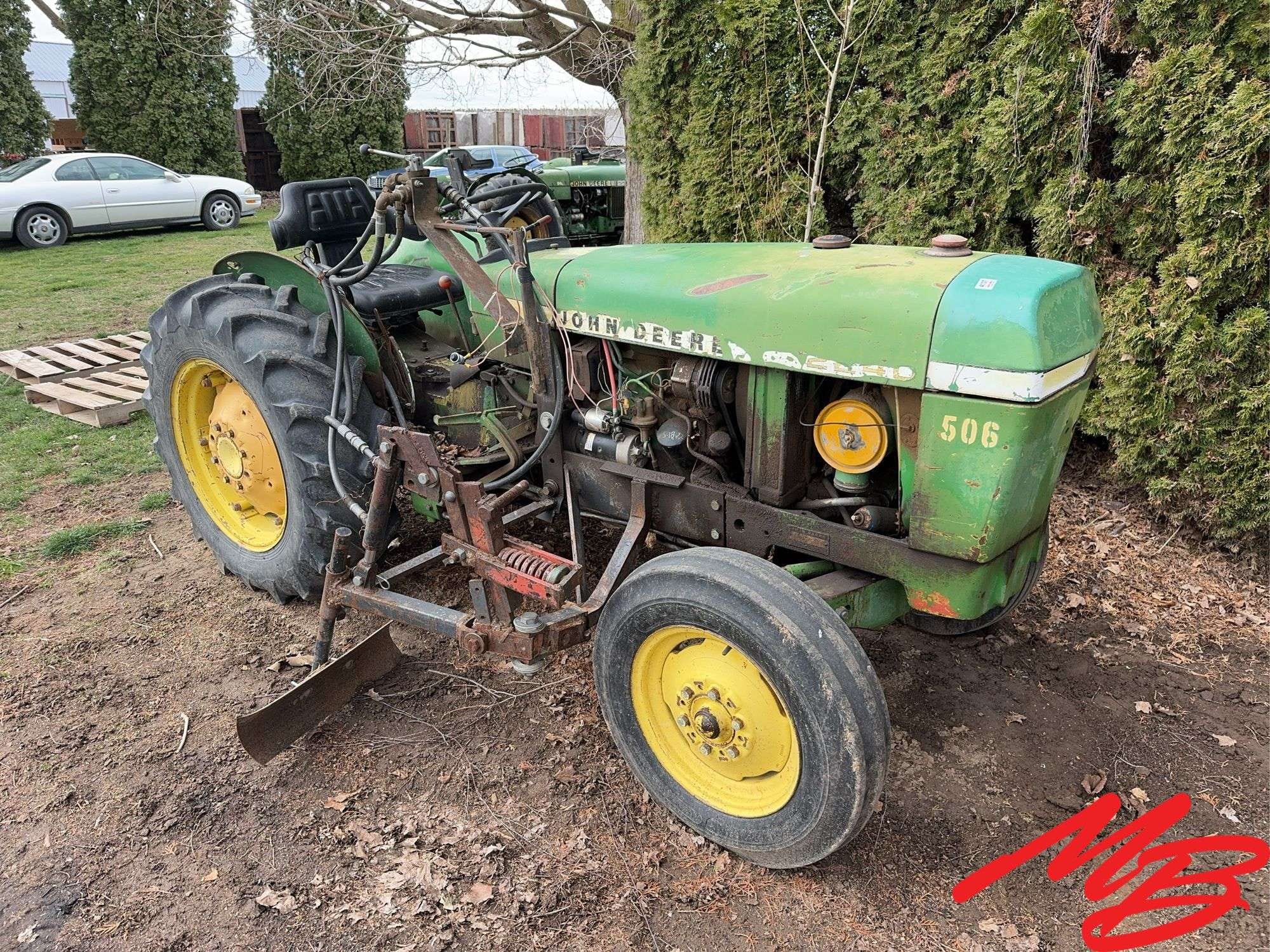 John Deere 2240 Equipment Image0