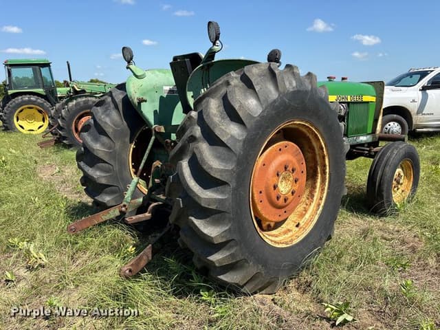 Image of John Deere 2240 equipment image 4