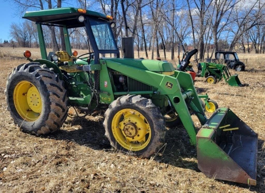 Main image John Deere 2240