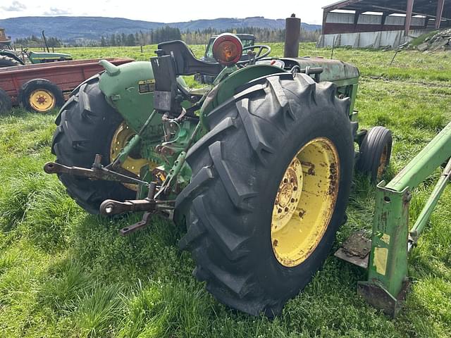 Image of John Deere 2240 equipment image 3