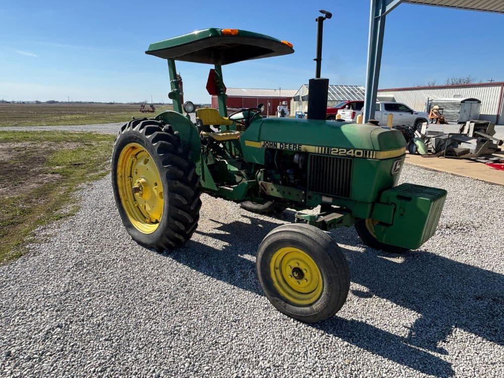 Image of John Deere 2240 Primary image