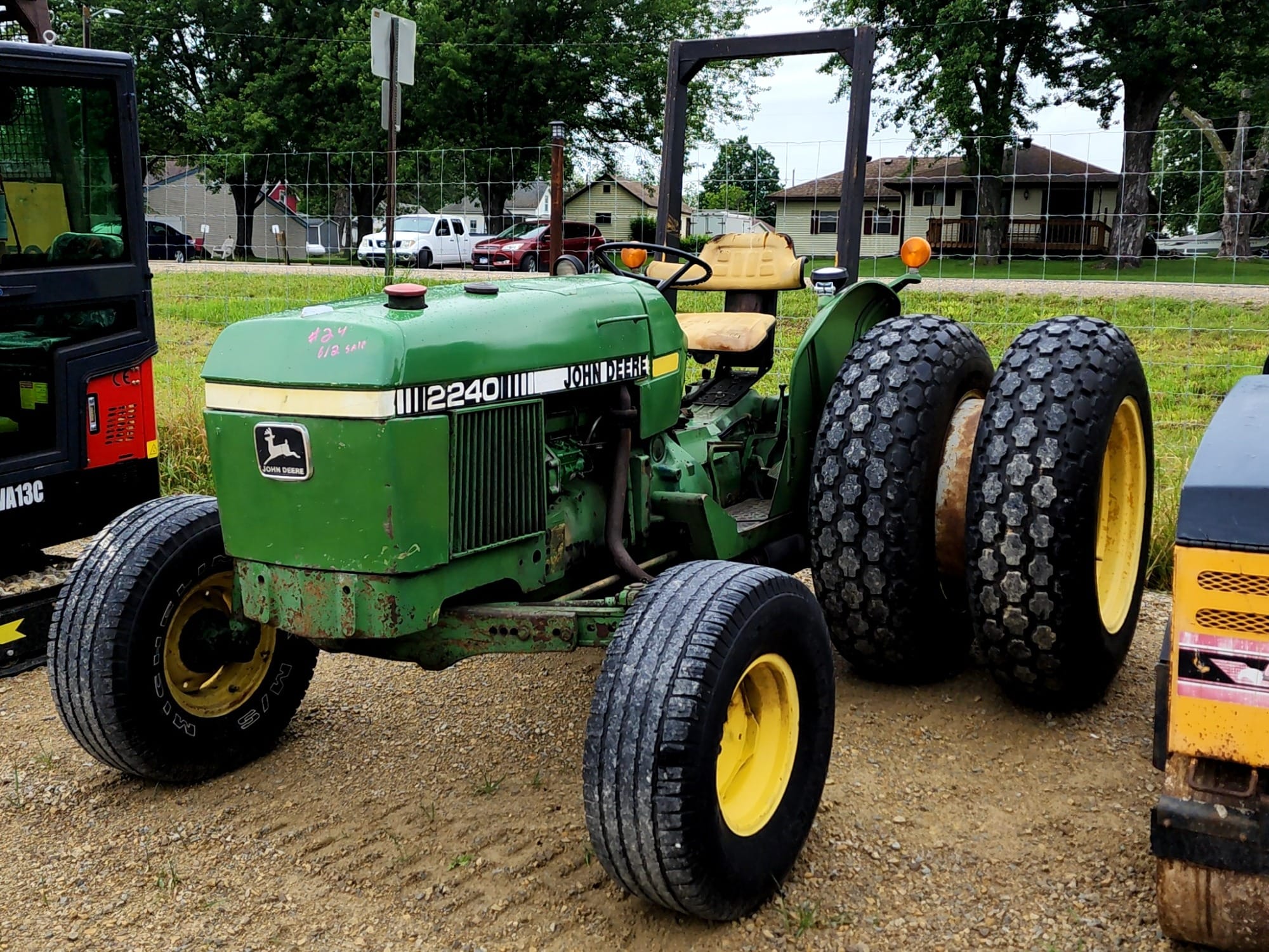 Main image John Deere 2240