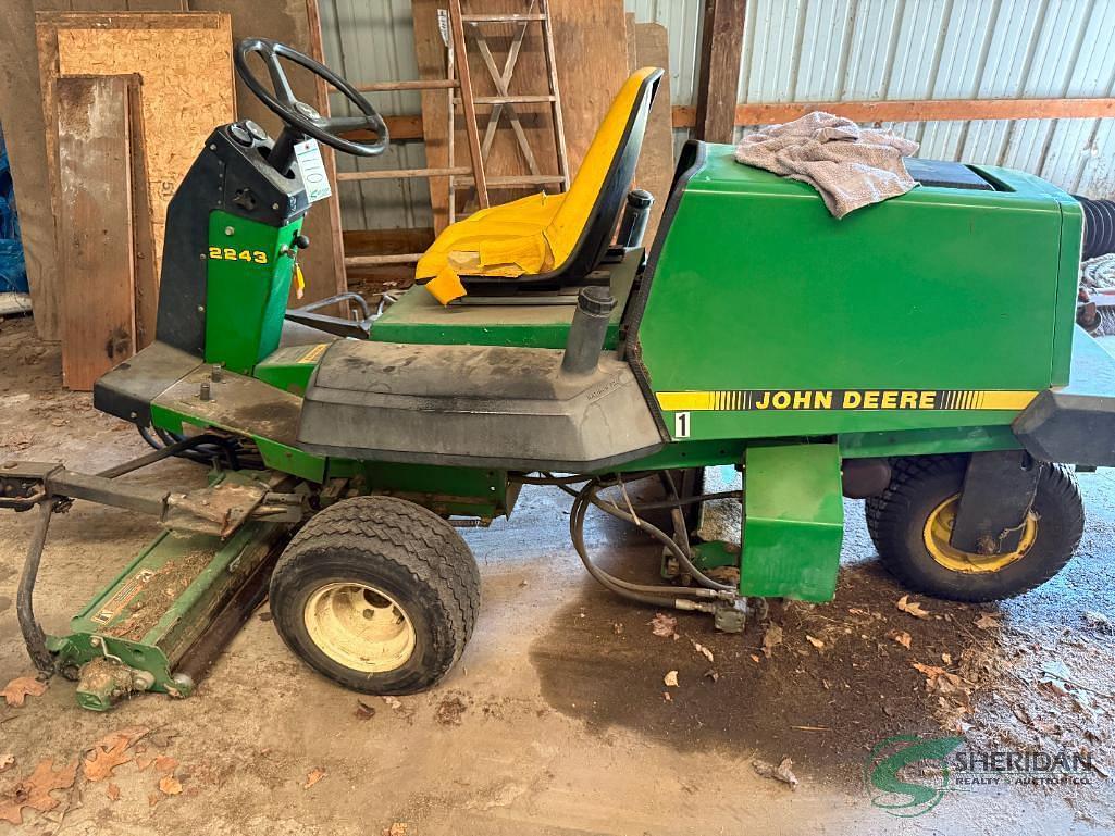 Image of John Deere 2243 Primary image