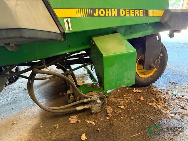 Image of John Deere 2243 equipment image 2