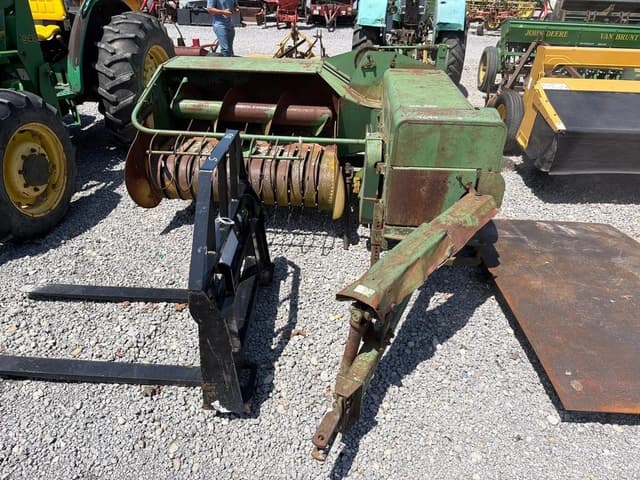Image of John Deere 224WS equipment image 2