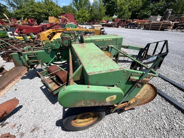 Image of John Deere 224WS equipment image 4