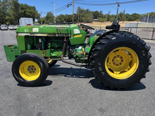 Image of John Deere 2255 equipment image 2