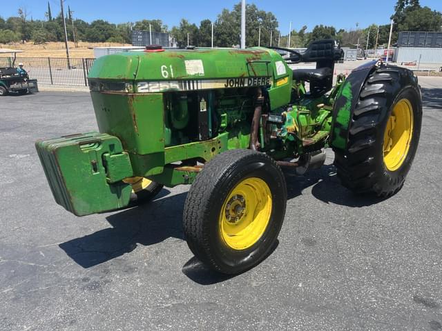 Image of John Deere 2255 equipment image 1