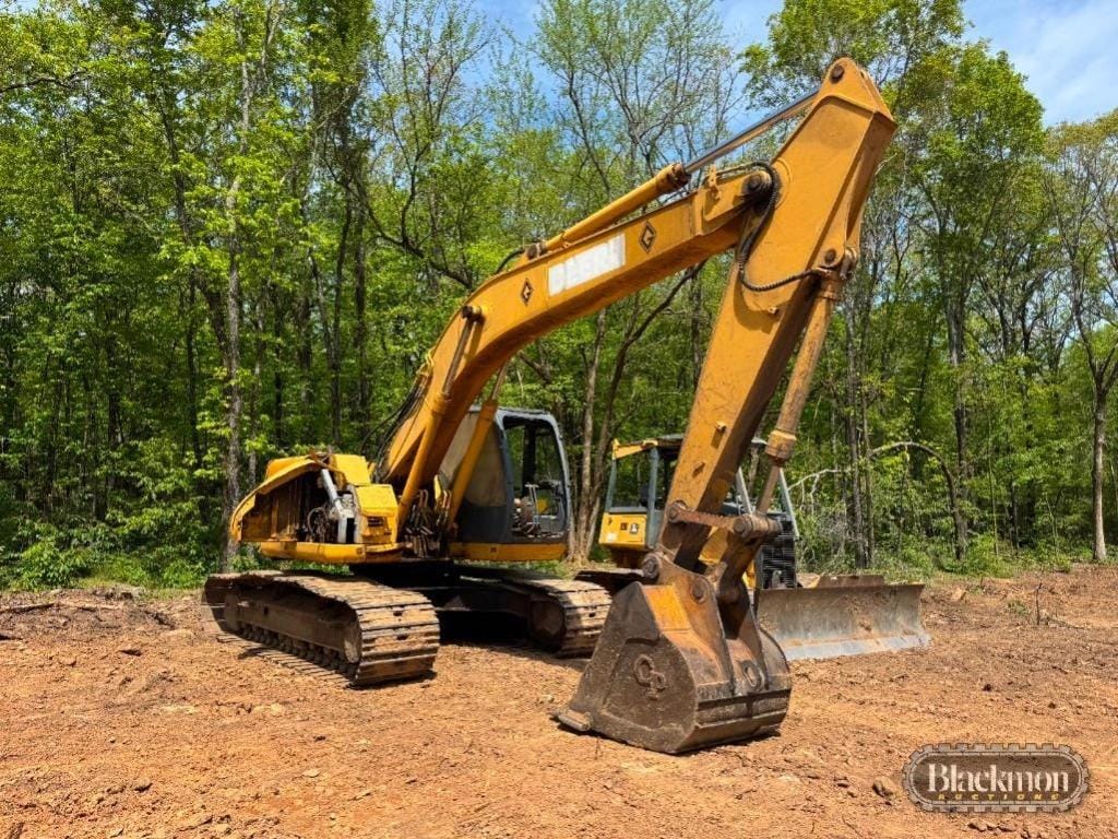 John Deere 225C Equipment Image0
