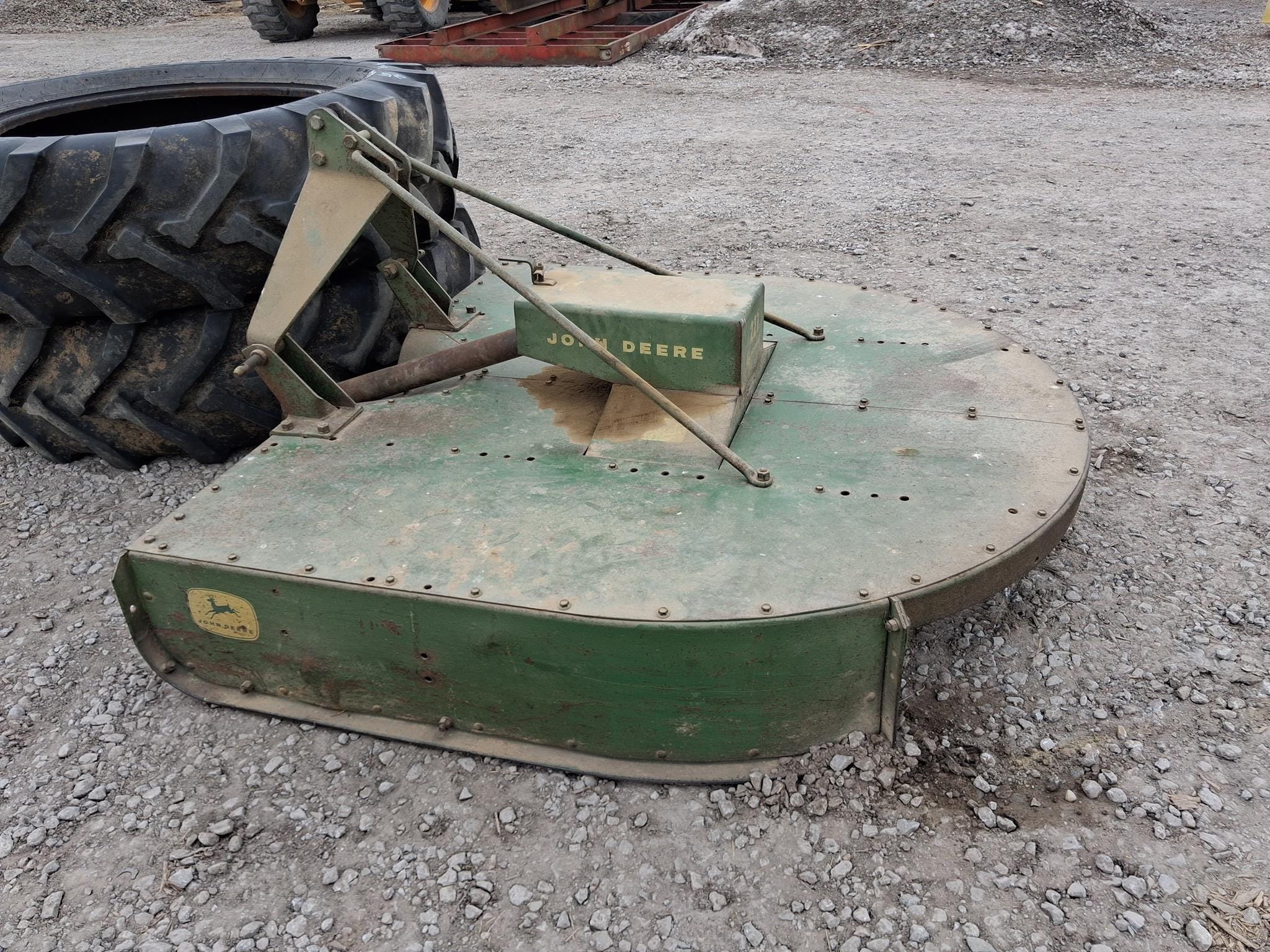 John Deere 227 Equipment Image0