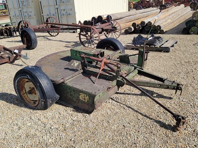 Image of John Deere 227 equipment image 1