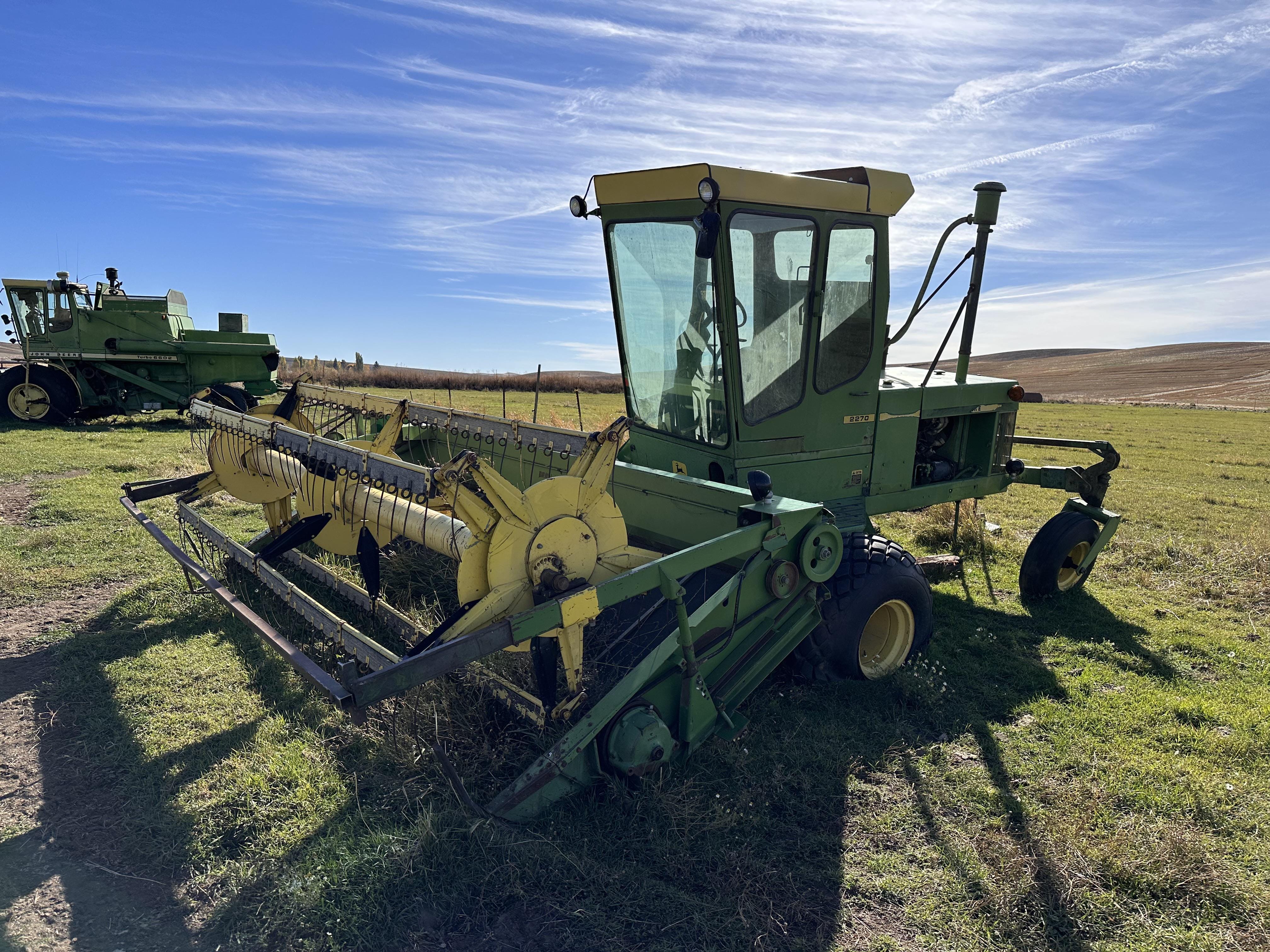 Main image John Deere 2270