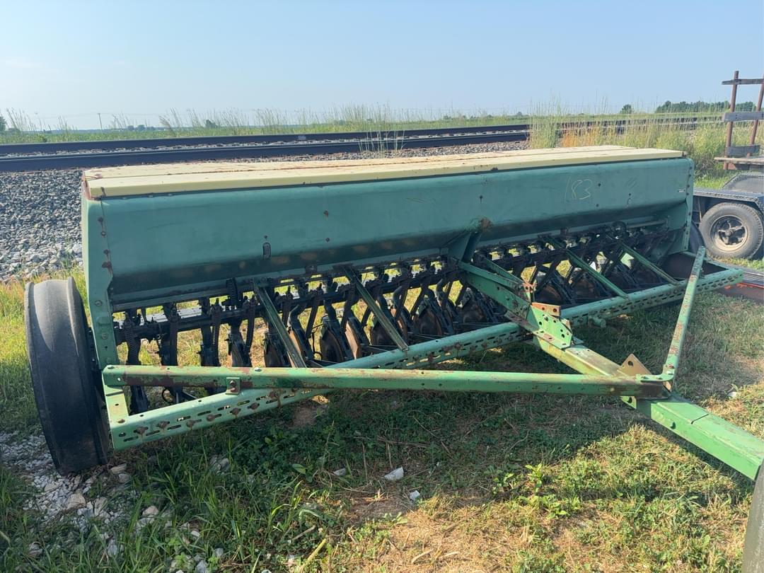Image of John Deere 8300 Primary image