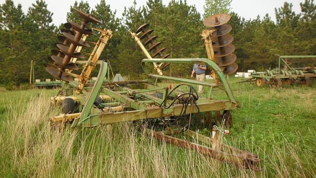 Image of John Deere 230 equipment image 1