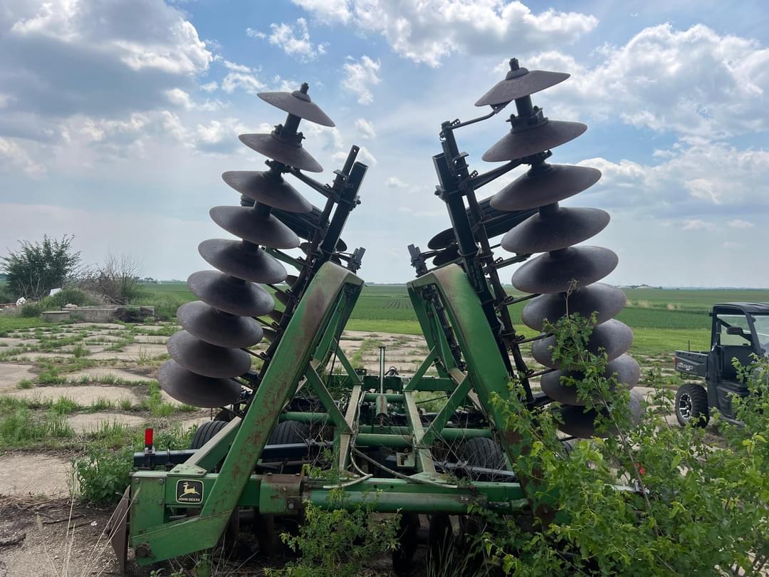 Image of John Deere 230 Primary image